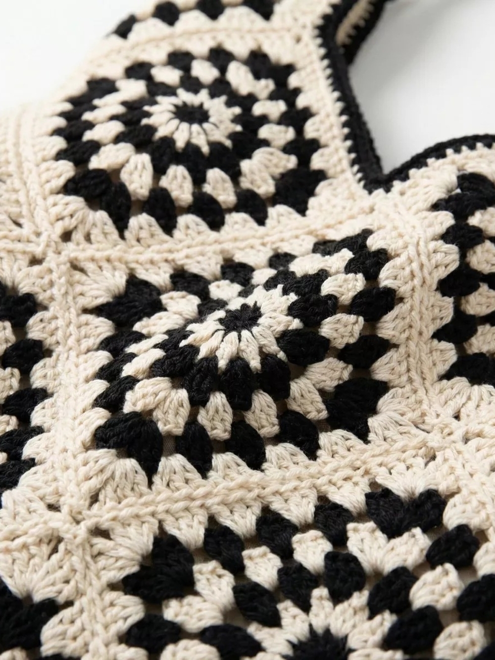 Black and Cream Crochet Hobo Bag - Picture 3 of 8